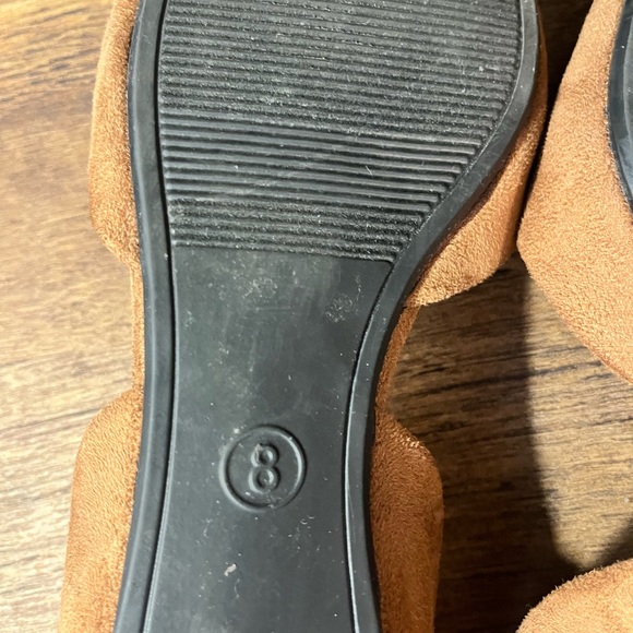 a new day Brown Flats - Picture 4 of 5